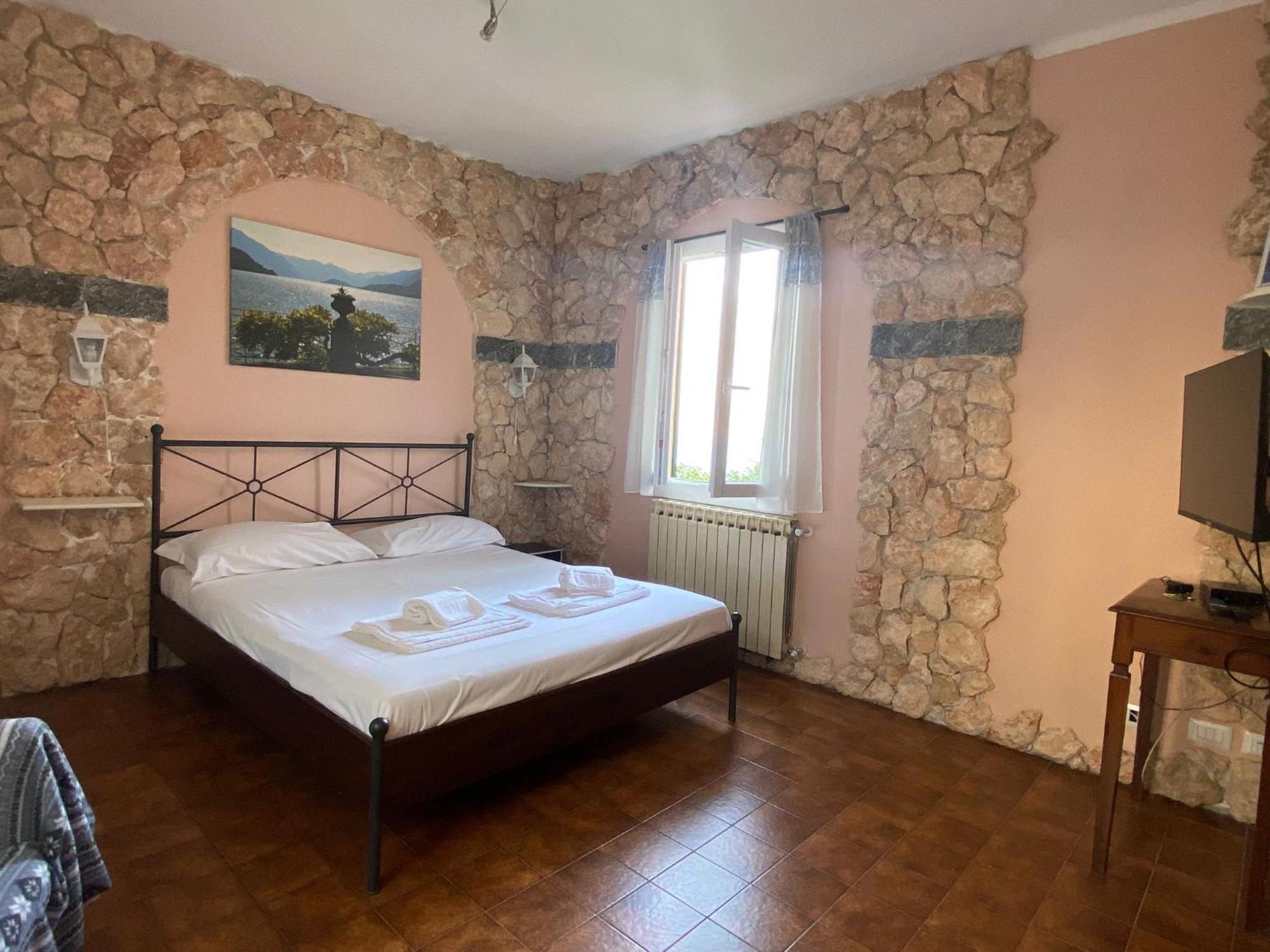 The Lovers - Independent Little House With Garden Vila Argegno Exterior foto